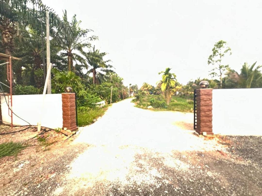 Cabin Homestay 8 Bilik Siap Operasi Bertam Kepala Batas Tanah 23,200 sqft Ada Kolam