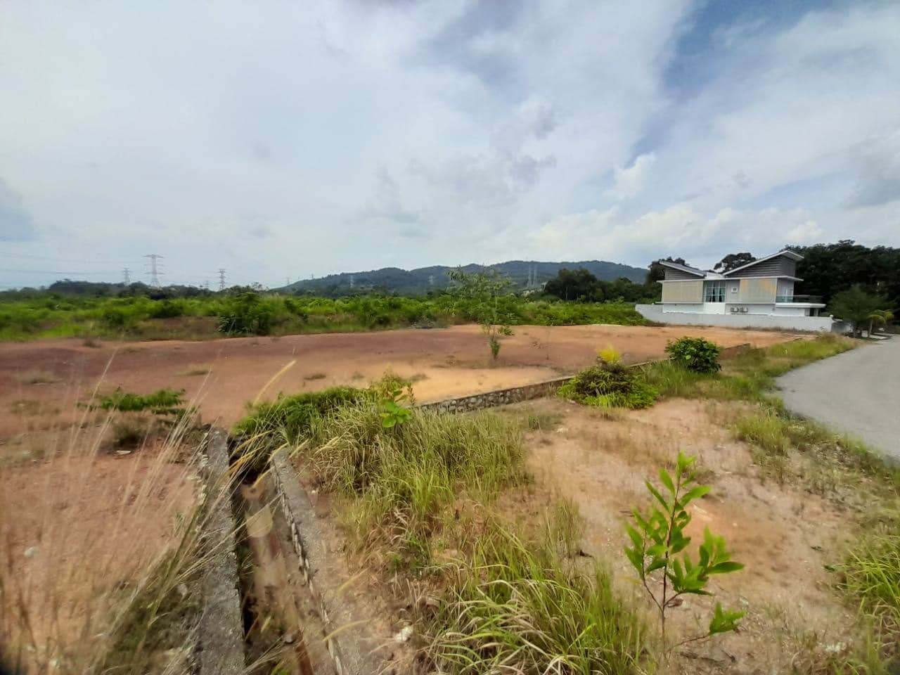 Tanah Bangunan 7,577 Kaki Persegi Sungai Merab Bangi Putrajaya Freehold